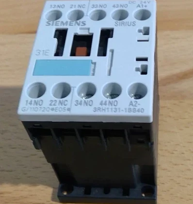 SIEMENS 3RH1131-1BB40 Contactor 24DC