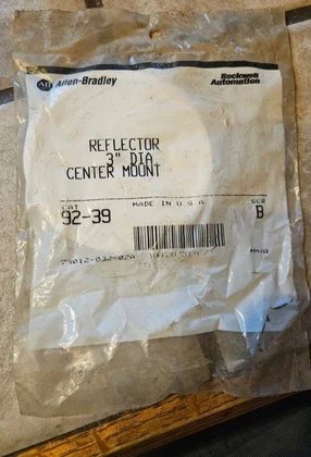 Allen Bradley #92-39 3" Reflector Center Mount