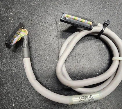 Omron HMI PLC programming cable ( 1m ) XW2Z-100K
