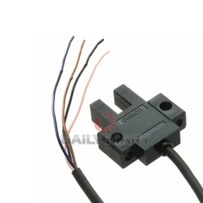 New In Box OMRON EE-SX670-WR Micro Photo Sensor ( WITHOUT CABLE)