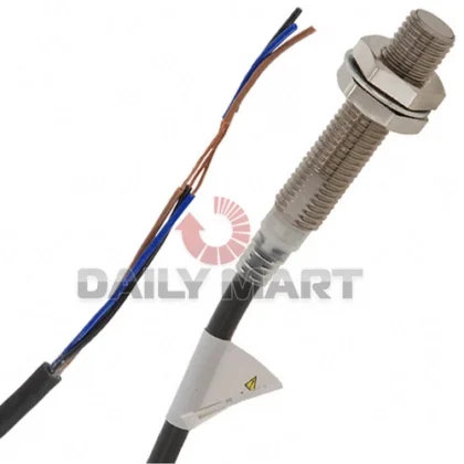 New Omron E2E-X1R5E1 Inductive Proximity Switch Sensor, Shielded M8, DC 3-Wire
