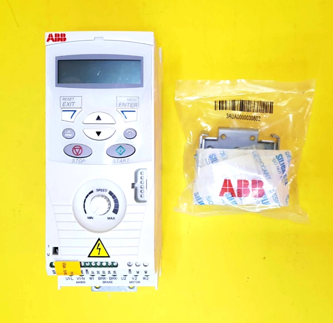 ABB ACS150-03U-04A1-4 Variador de Frecuencia