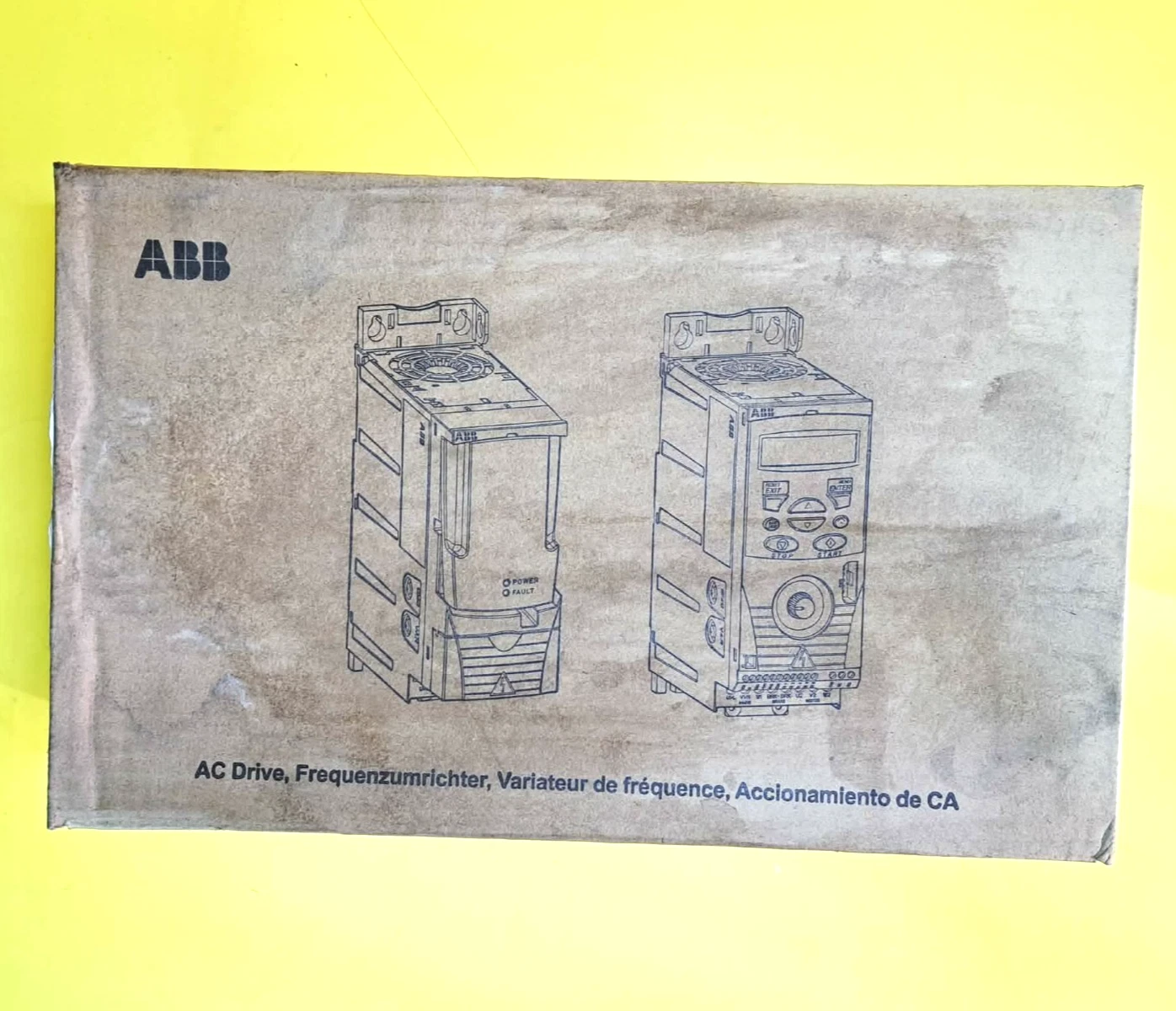 ABB ACS320-03U-07A4-2 Variador de Frecuencia