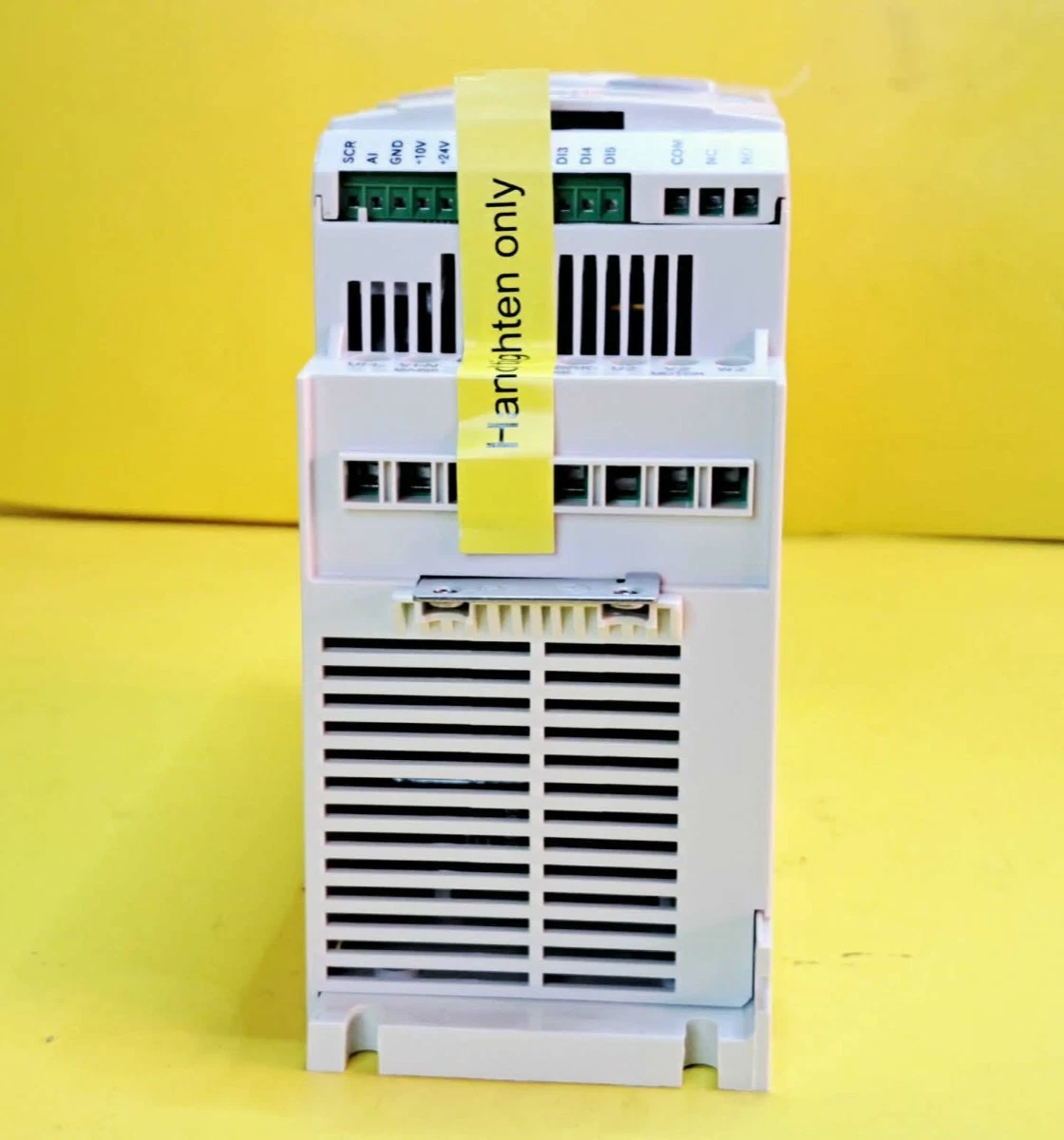 ABB ACS150-03U-06A7-2 Variador de Frecuencia