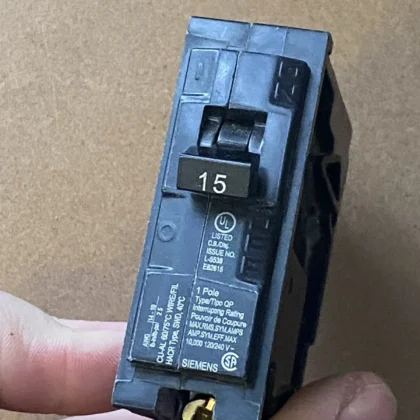 Siemens Q115 Interruptor de Circuito Monopolar de 15 Amp