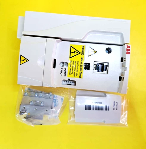 ABB ACS310-01U-07A5-2 Variador de Frecuencia