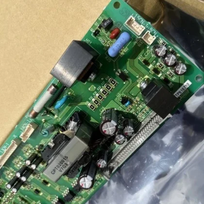 Yaskawa ETP616710 Placa de Potencia