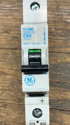 General Electric V76150 Interruptor Automático