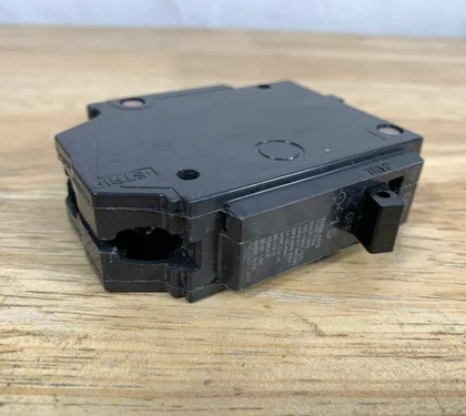 GE General Electric 15 Amp Type THOL 1115 Interruptor de Circuito