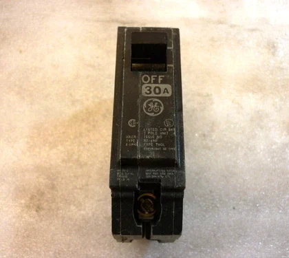 General Electric THQL1130 Interruptor de Circuito