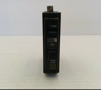 Square D AD-8121 Interruptor de Circuito