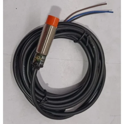 Autonics PR12-4DP Sensor de Proximidad