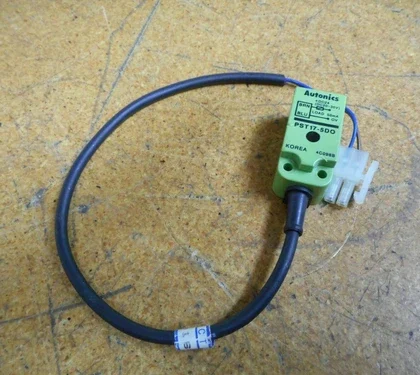 Autonics PST17-5DO Sensor de Proximidad