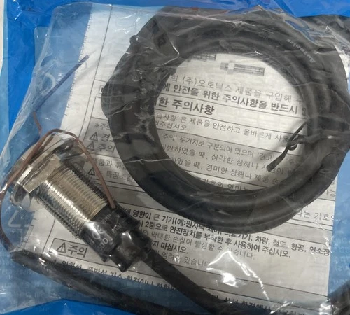 Autonics PRT18-5D0 Sensor de Proximidad