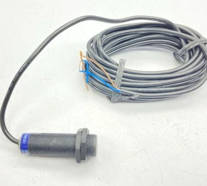 Telemecanique XS4P18MB230L1 Sensor de Proximidad