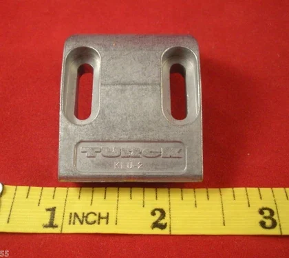 Turck KLU-2 Soporte para Sensor de Proximidad