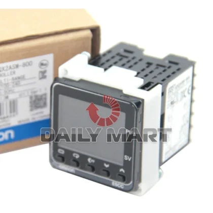 Omron E5CC-QX2ASM-800 Controlador Digital de Temperatura