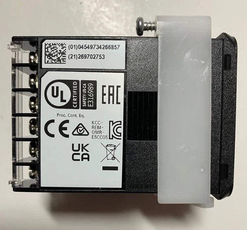 Omron E5CC-CQ3A5M-000 Controlador de Proceso de Temperatura