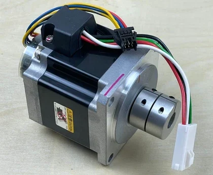 Tamagawa Seiki TBL-i II TS4607N2043E200 Motor de Servo AC